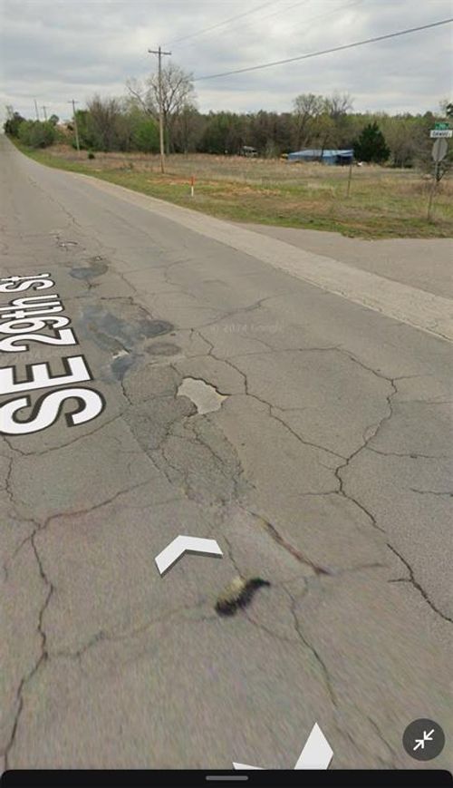 3020 Oakwood Dr, Choctaw, OK, 73020-6114 | Card Image