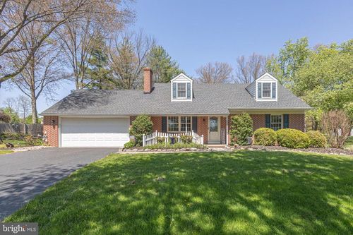 225 Parkview Ct, HARLEYSVILLE, PA, 19438-2701 | Card Image