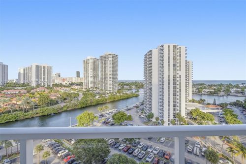 1421-3731 N Country Club Dr, Aventura, FL, 33180-1733 | Card Image