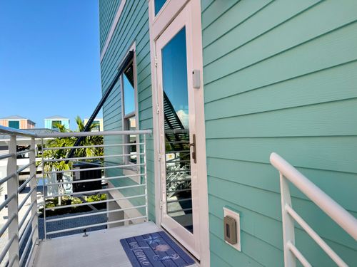 169 Paradise Way, Plantation Key, FL, 33036 | Card Image