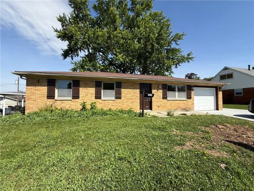 7619 Bassett Dr, Huber Heights, OH, 45424-2104 | Card Image