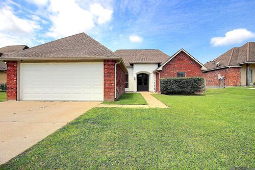 31025 Lake Spring Dr, Walker, LA, 70785 | Card Image