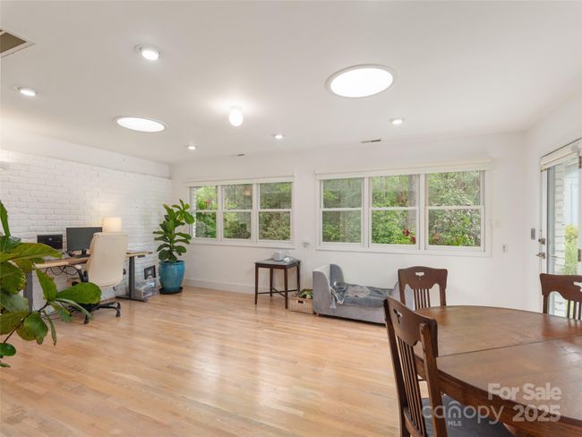 Sun Room/Office | Image 15