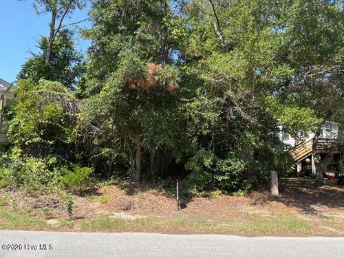 115 Ne 5th Street, Oak Island, NC, 28465 | Card Image
