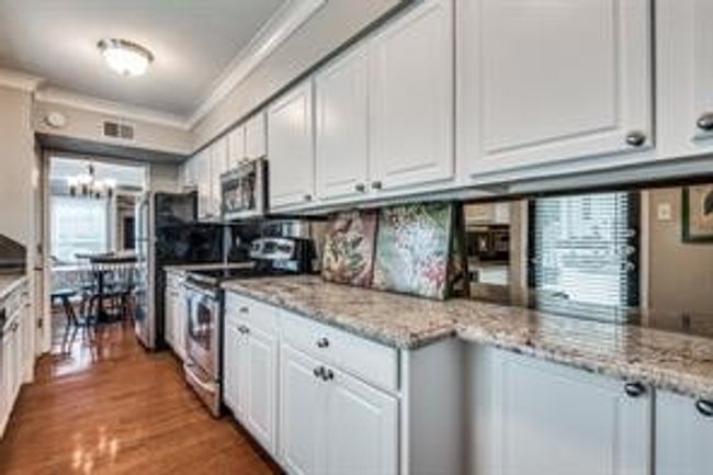 APT-101 - 7736 Meadow Rd, Condo with 3 bedrooms, 3 bathrooms and null parking in Dallas TX | Image 8