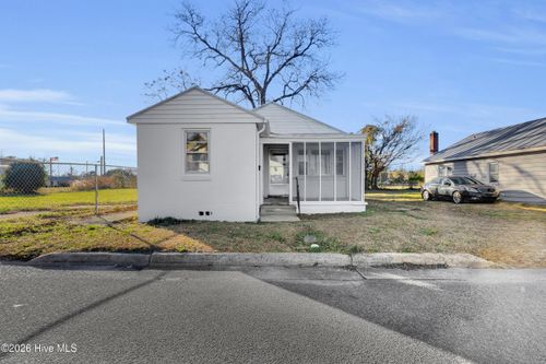 211 Lawson Street, New Bern, NC, 28562 | Card Image