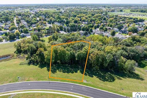 23 S Pointe Ct, North Mankato, MN, 56003-7512 | Card Image