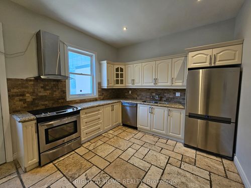 3f-550 Yonge St, Toronto, ON, M4Y1Y8 | Card Image