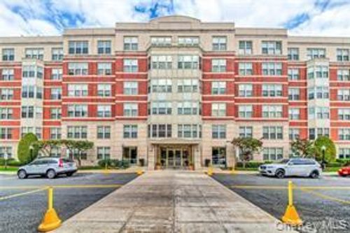 616-300 Mamaroneck Ave, White Plains, NY, 10605-6414 | Card Image