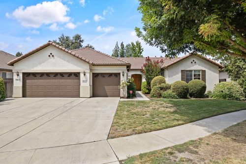 3011 S Tipton Court, Visalia, CA, 93292 | Card Image