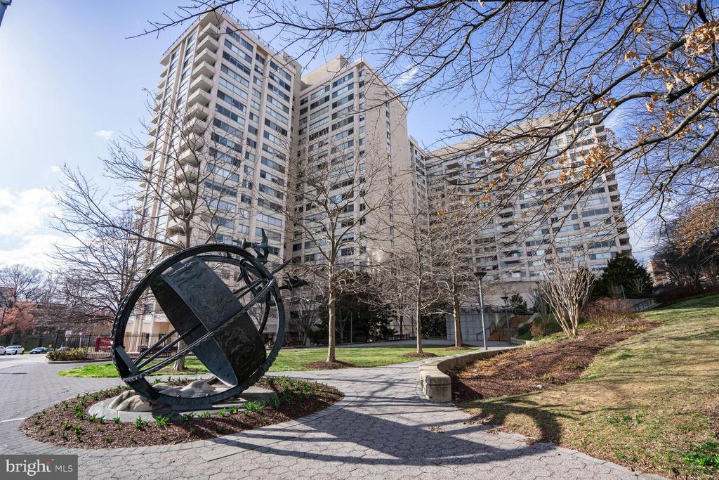 Residential in CHEVY CHASE 3