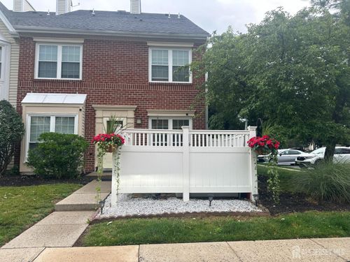 73 Goodwin Dr, North Brunswick, NJ, 08902-4271 | Card Image