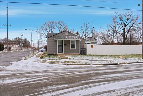 842 Alameda Ave, Youngstown, OH, 44510-1201 | Card Image