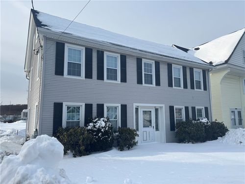 2-1595 Main St, West Warwick, RI, 02893-4051 | Card Image