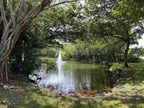 105-9999 Summerbreeze Dr, Sunrise, FL, 33322-5818 | Card Image