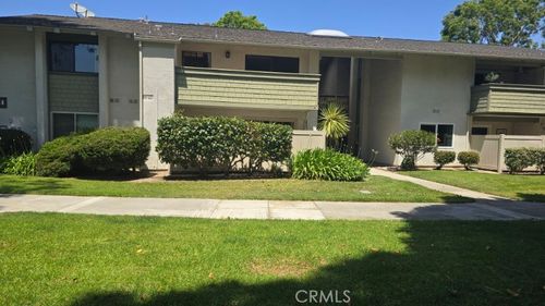 21f-8566 Van Ness Ct Court, Huntington Beach, CA, 92646 | Card Image