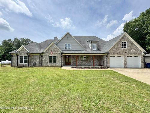 4065 Misty Oaks Cv, Nesbit, MS, 38651-9252 | Card Image