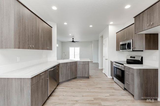2260 W Balboa St, House other with 3 bedrooms, 2 bathrooms and 2 parking in Kuna ID | Image 4
