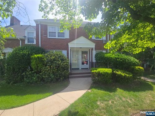 152 Boyden Ave, Maplewood, NJ, 07040-2419 | Card Image