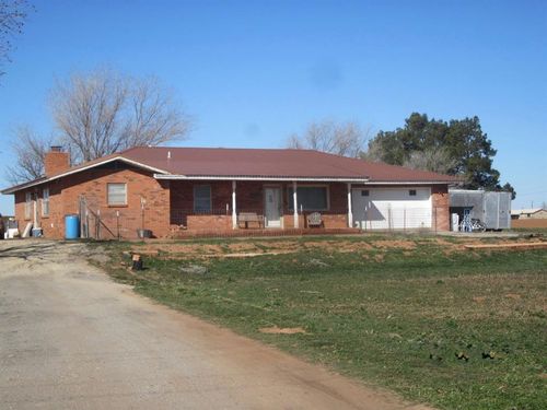 897 Us Highway 83 N, Childress, TX, 79201-2318 | Card Image