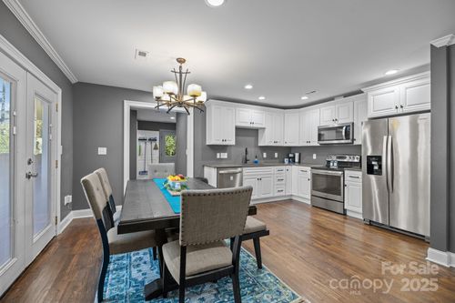 1501 Herrin Ave, Charlotte, NC, 28205-2033 | Card Image