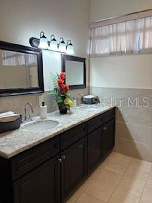 apt-43-1100 E Bay Dr, LARGO, FL, 33770-2543 | Card Image