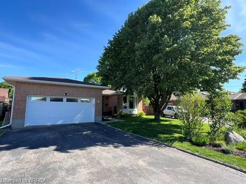 5 Baltic Cir, Waterford, ON, N0E1Y0 | Card Image
