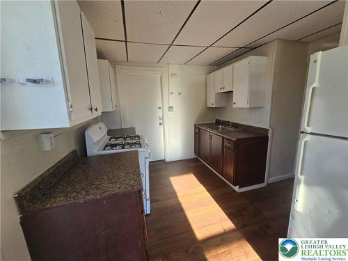 230 N 10th Street, Allentown City, PA, 18102 | Card Image