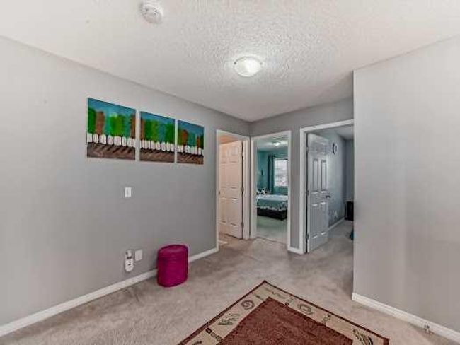 127 Hidden Creek Rise Nw, Home with 3 bedrooms, 2 bathrooms and 2 parking in Calgary AB | Image 21