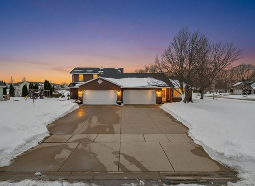 1528 Van Road, BELLEVUE, WI, 54311 | Card Image