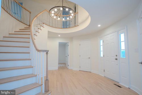 150 Windsor Rd, ROBBINSVILLE, NJ, 08691-2407 | Card Image