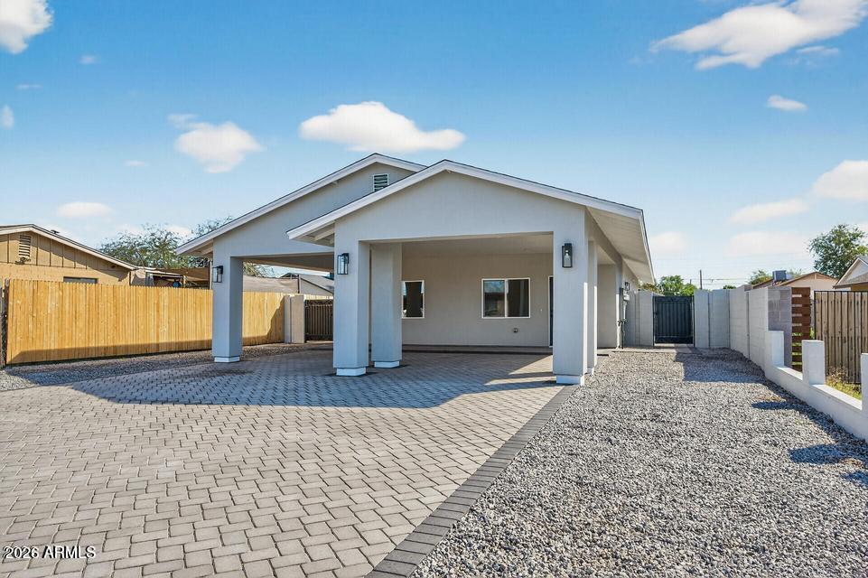 Residential Lease in Avondale 3