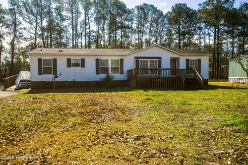 118 Woodland Dr, Swansboro, NC, 28584-9416 | Card Image