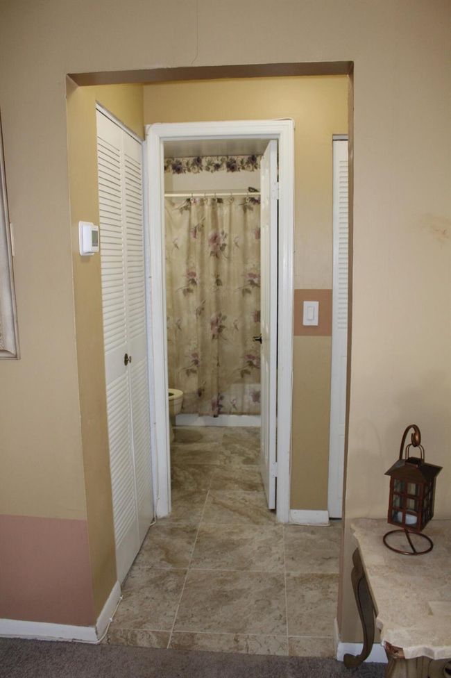 APT-201 - 7609 Tahiti Ln, Condo with 2 bedrooms, 2 bathrooms and null parking in Lake Worth FL | Image 11