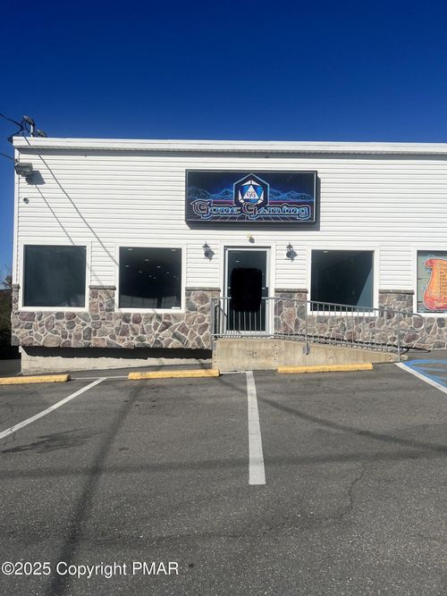 2095 Route 209, Brodheadsville, PA, 18322-7822 | Card Image