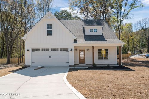 220 Telluride Ct, Aberdeen, NC, 28315-7202 | Card Image