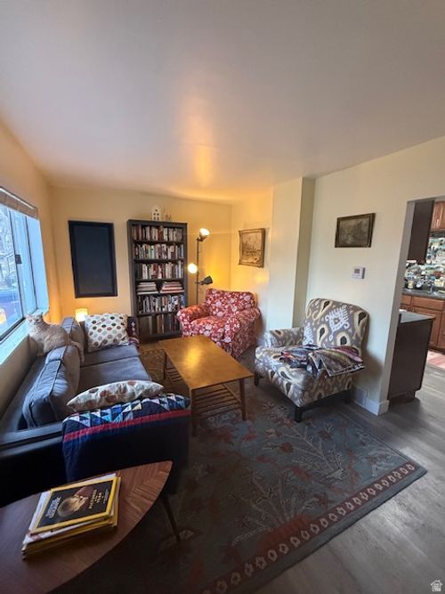 2563 S Green St, Salt Lake City, UT, 84106-1327 | Card Image