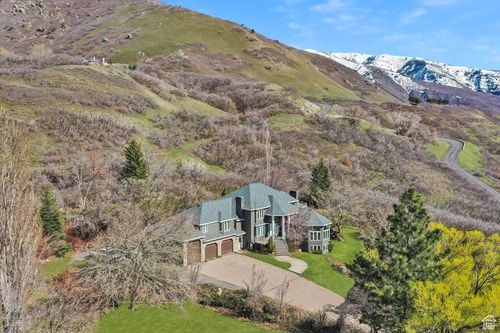 6464 Bybee Dr, Uintah, UT, 84403-5488 | Card Image