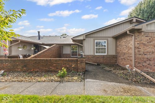 unit-c-1155 Paradise Ct, Greenwood, IN, 46143-2111 | Card Image