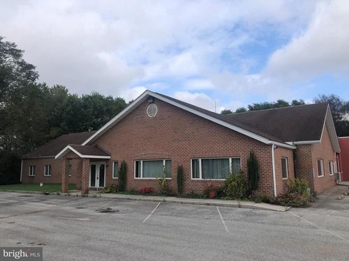 office-suite-15894 Elm Drive, NEW FREEDOM, PA, 17349 | Card Image