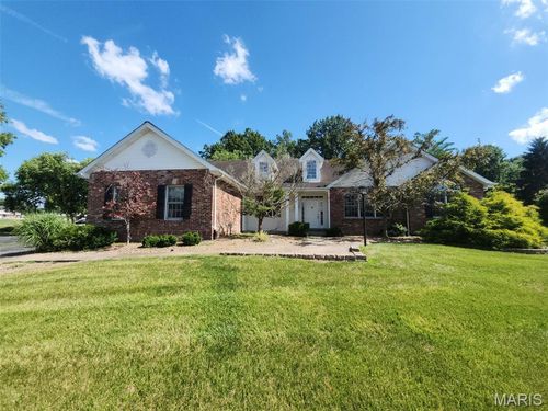 620 Thorntree Ln, Eureka, MO, 63025-2066 | Card Image