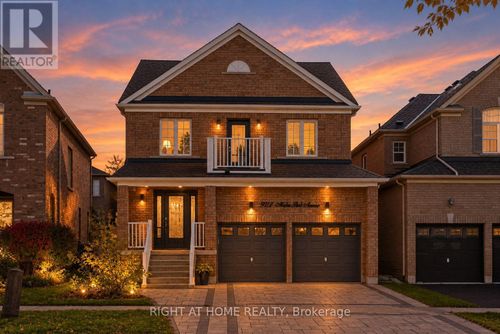 921 Miller Park Avenue, Bradford West Gwillimbury (Bradford), ON, L3Z0L6 | Card Image