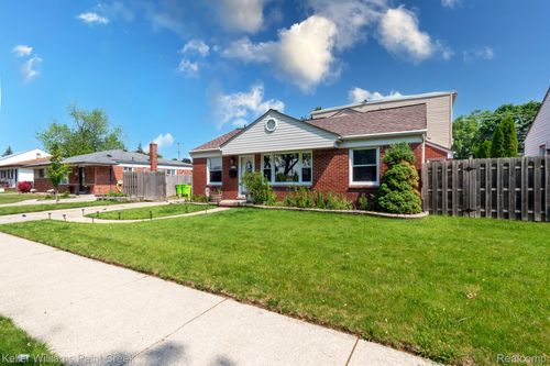 7359 Mckinley, Center Line, MI, 48015-1275 | Card Image