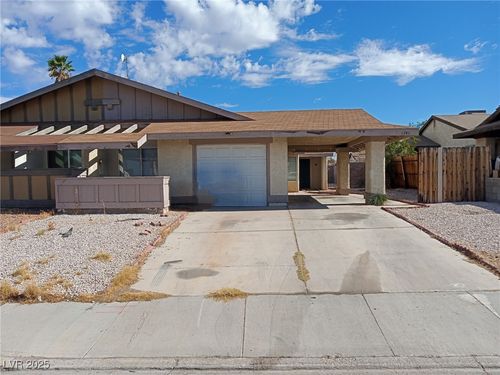 6749 Oak Valley Dr, Las Vegas, NV, 89103-3144 | Card Image