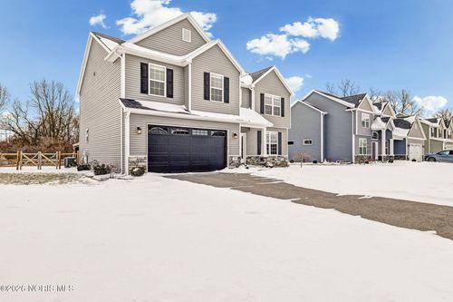 792 Wilkshire Dr, Waterville, OH, 43566-1242 | Card Image