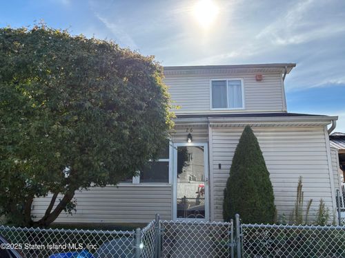 26 Ada Dr, Staten Island, NY, 10314-1442 | Card Image
