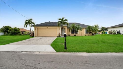 926 Ne 5th Pl, Cape Coral, FL, 33909-1370 | Card Image