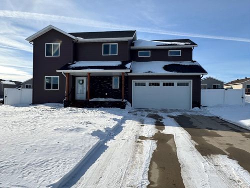 6163 Maple Valley Dr S, Fargo, ND, 58104-7657 | Card Image