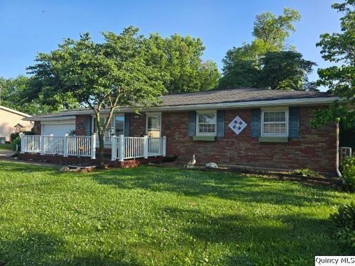 707 Country Ln, Carthage, IL, 62321-1711 | Card Image