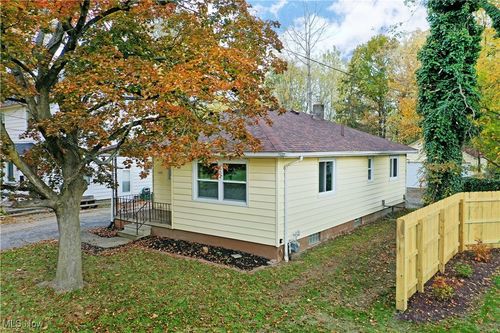 1524 Vernon Ave Nw, Warren, OH, 44483-3144 | Card Image